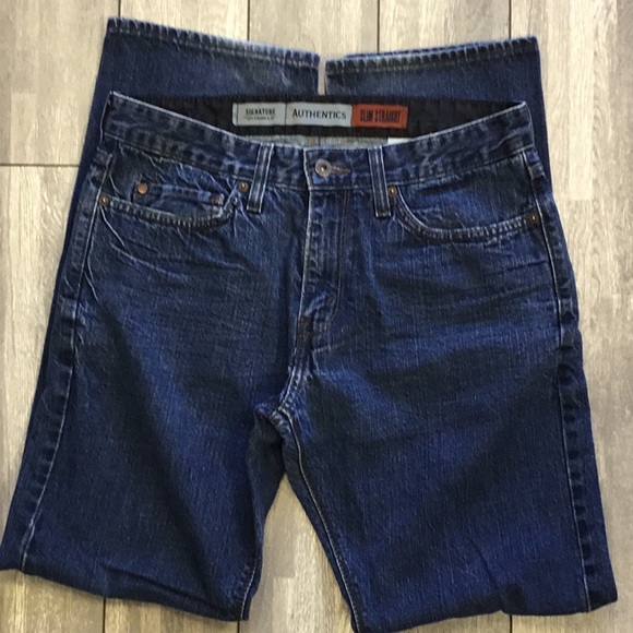 Men’s Signature Levi’s Slim Straight Jeans - Picture 2 of 6